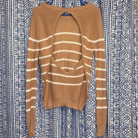 Lovers + Friends beige striped sweater - Picture 4 of 4